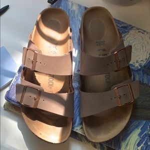 COPY - Birkenstocks size 39!